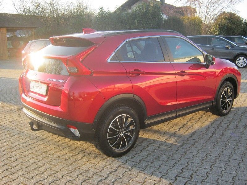 Second-hand Mitsubishi Eclipse Cross Basis 163 CP (119 kW) 2018 Roșu SUV