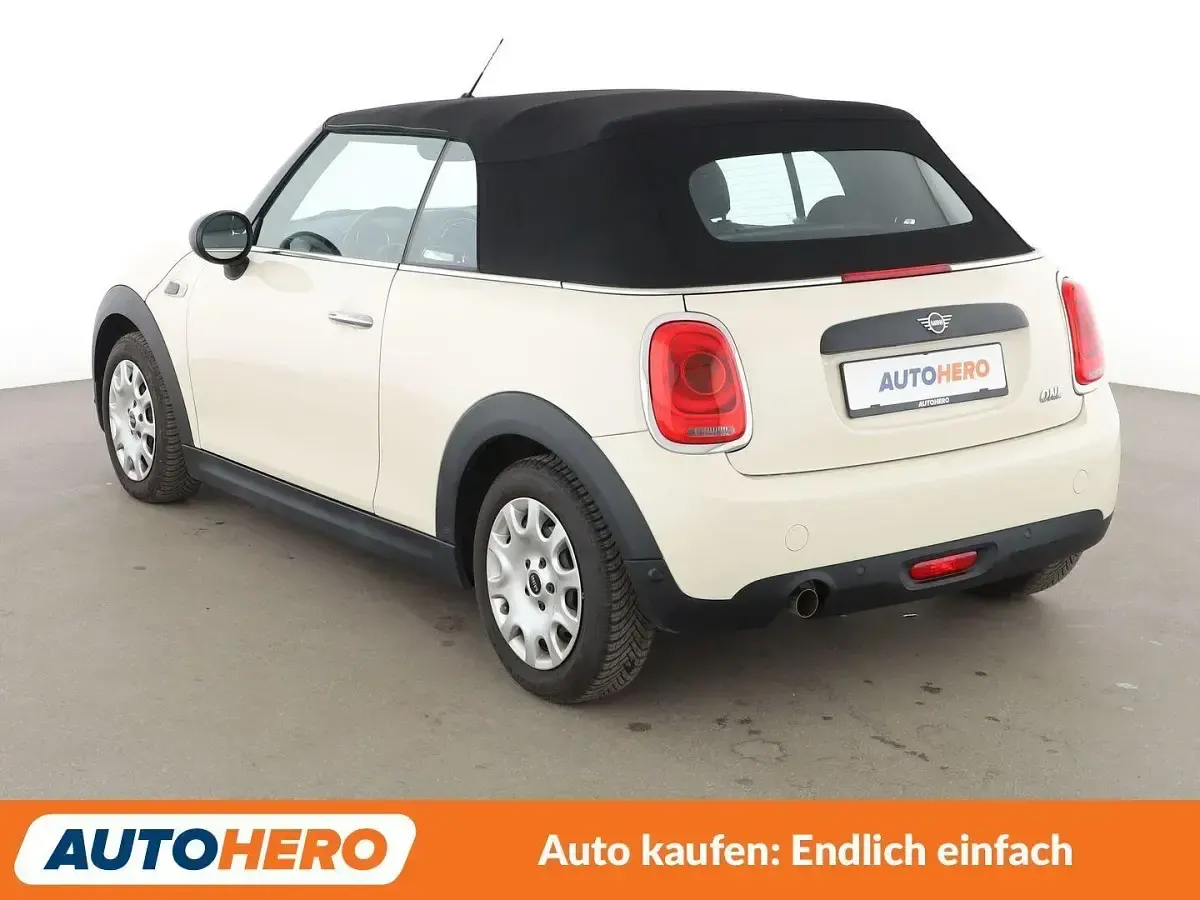 Gebraucht Mini ONE 102 PS (75 kW) 2019 Weiß Kleinwagen