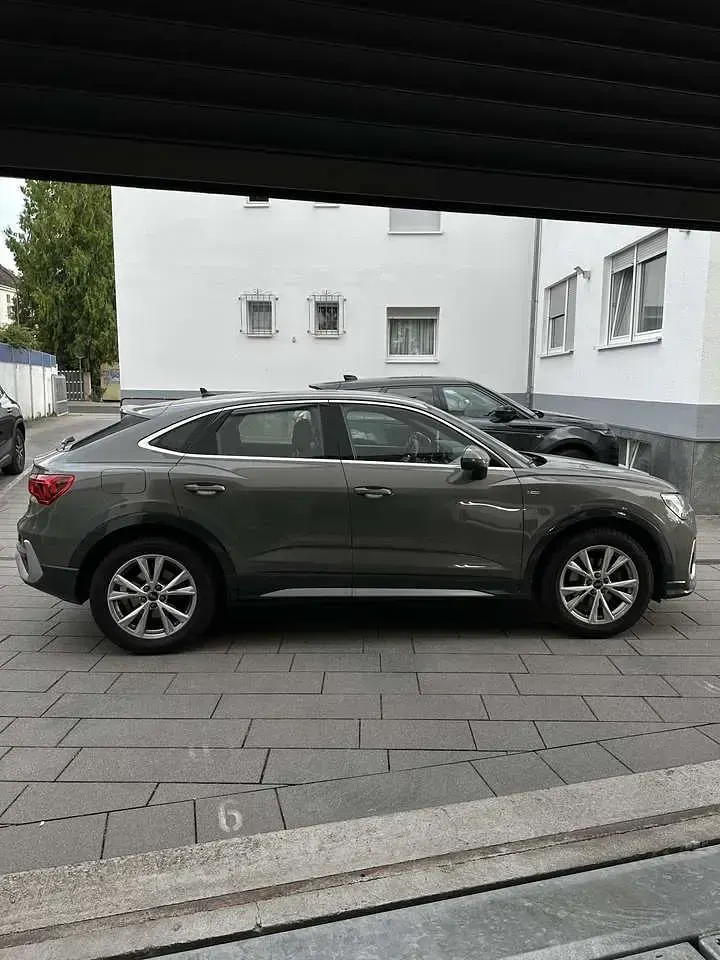 Gebraucht Audi Q3 150 PS (110 kW) 2024 Grau SUV