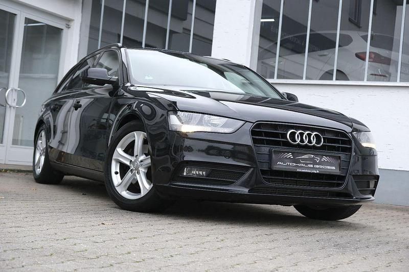 Schwarz Gebraucht 2013 Audi A4 Ambition Kombi | 7.222 € (Guter Preis) - Bild 1/4