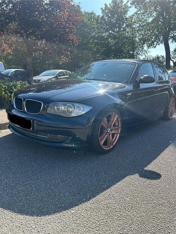 Schwarz Gebraucht 2008 BMW 123 Kleinwagen | 3.600 € (Fairer Preis) - Bild 1/4