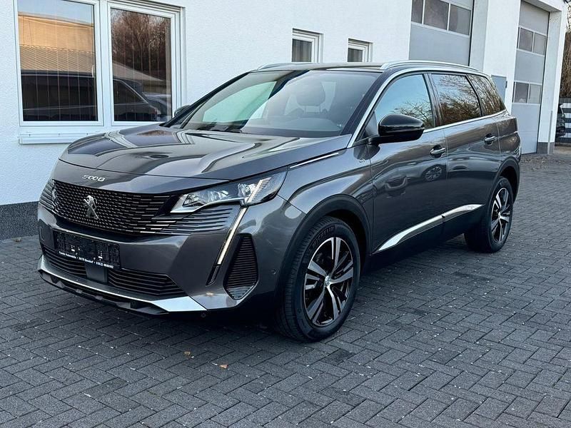 Grau Gebraucht 2021 Peugeot 5008 GT-line SUV | 18.990 € (Superpreis) - Bild 1/4