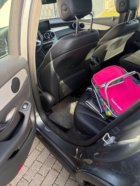 Gebraucht Mercedes GLC250 211 PS (155 kW) 2018 Grau SUV