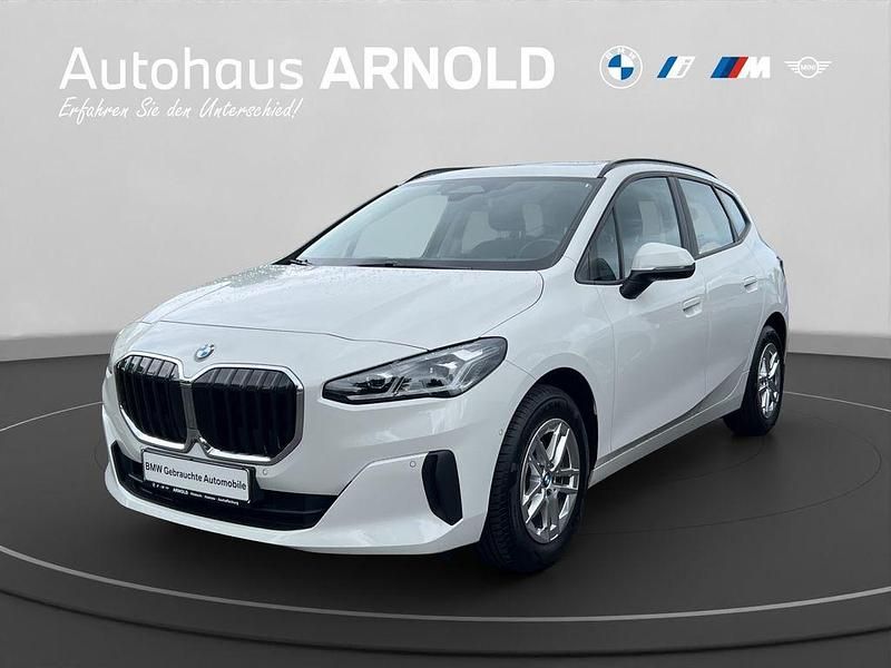 Alpinweiß uni Gebraucht 2022 BMW 218 Active Tourer Van / Kleinbus | 23.510 € (Fairer Preis) - Bild 1/4