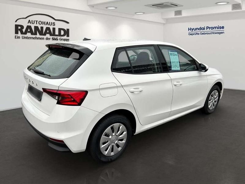 Neu Skoda Fabia Essence 95 PS (69 kW) 2026 Weiss Kleinwagen