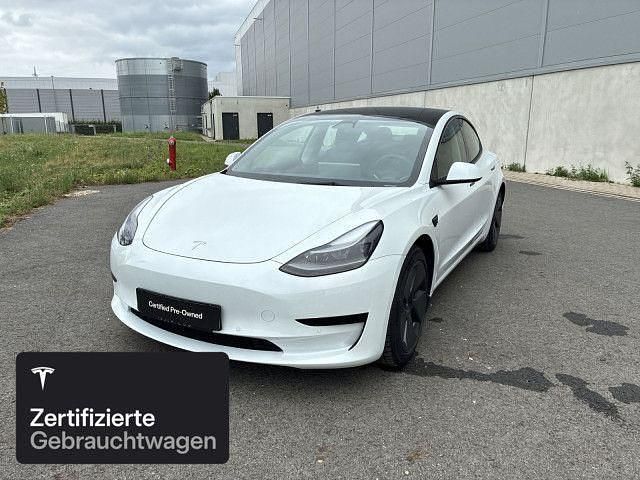 Weiß Gebraucht 2021 Tesla Model 3 RWD Limousine | 26.900 € (Fairer Preis) - Bild 1/4