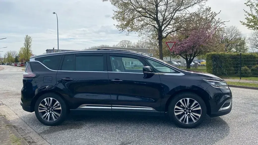 Używany Renault Espace Initiale Paris 160 KM (117 kW) 2016 Czarny Minivan
