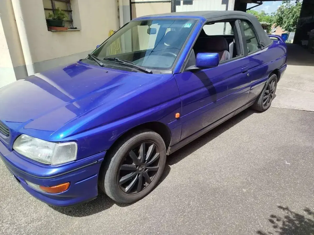 Gebraucht Ford Escort Cabriolet 131 PS (96 kW) 1993 Cabrio