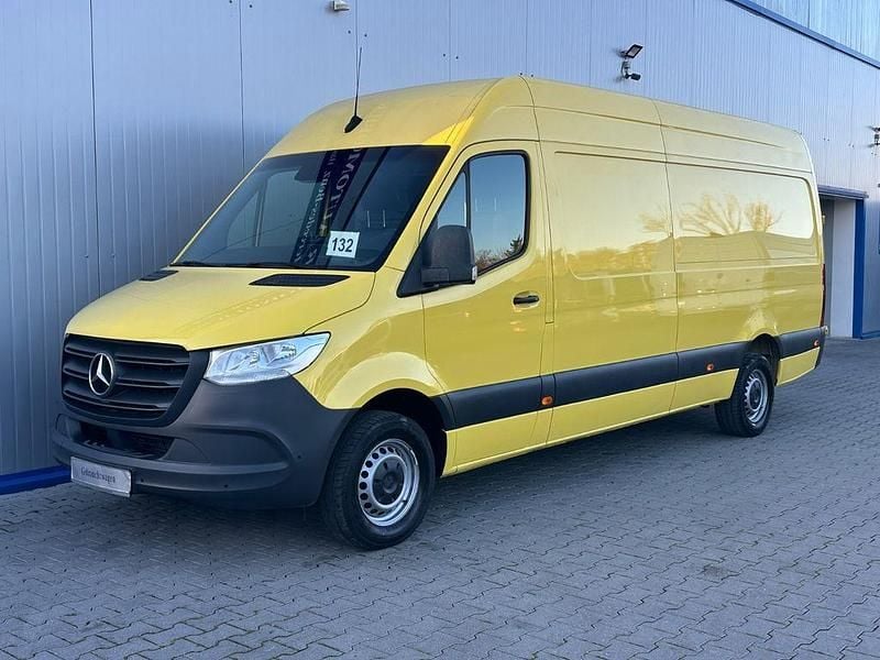 Gebraucht Mercedes Sprinter 163 PS (119 kW) 2021 Gelb Van