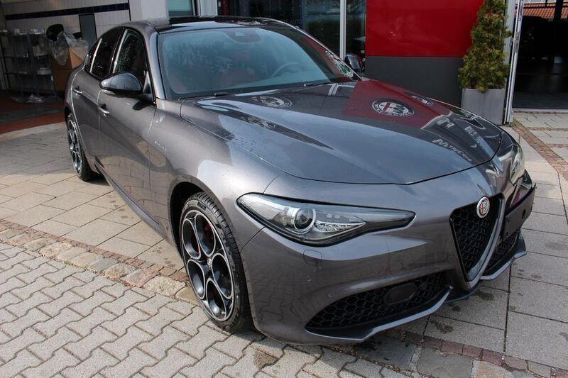 Grau Gebraucht 2022 Alfa Romeo Giulia Veloce Limousine | 32.900 € (Superpreis) - Bild 1/4