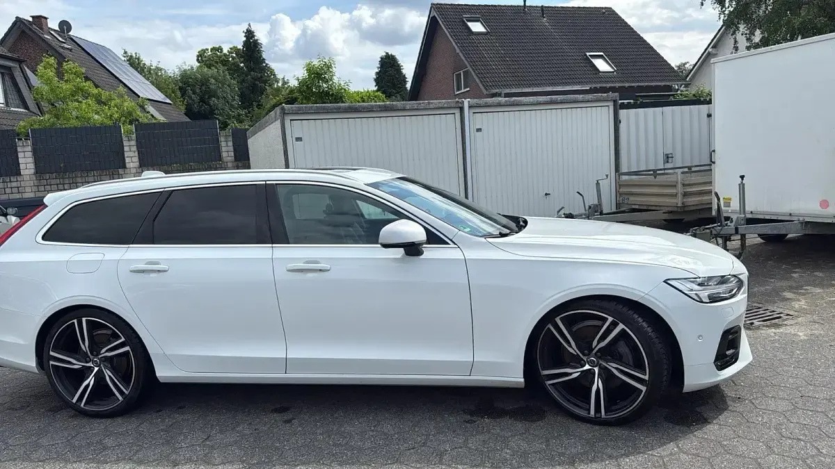Gebraucht Volvo V90 R-Design 235 PS (172 kW) 2017 Weiß Kombi