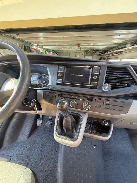 Gebraucht VW Transporter 110 PS (80 kW) 2021 Silber Van