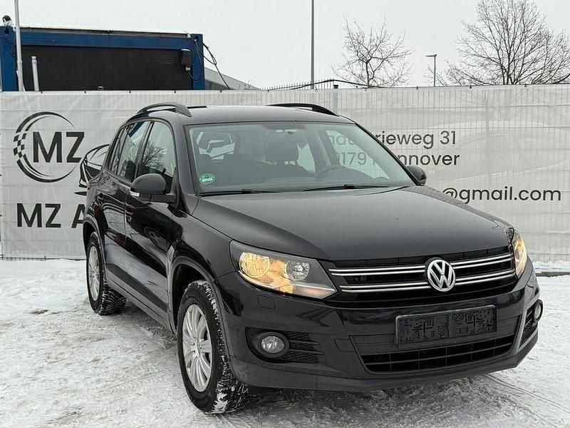 Gebraucht VW Tiguan Trendline 110 PS (80 kW) 2012 Schwarz SUV