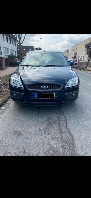 Gebraucht Ford Focus 100 PS (73 kW) 2007 Blau Kombi