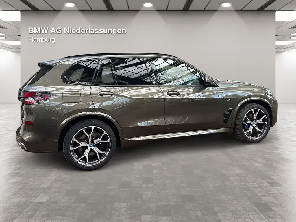 Gebraucht BMW X5 M Sport 313 PS (230 kW) 2023 Grün SUV