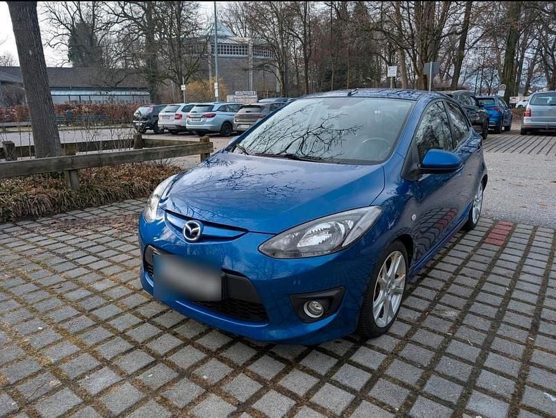 Usata Mazda 2 103 CV (75 kW) 2008 Blu Utilitaria