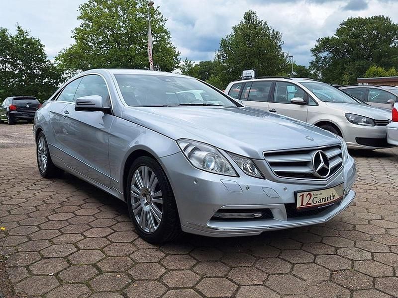 Gebraucht Mercedes E350 292 PS (214 kW) 2011 Silber Coupé