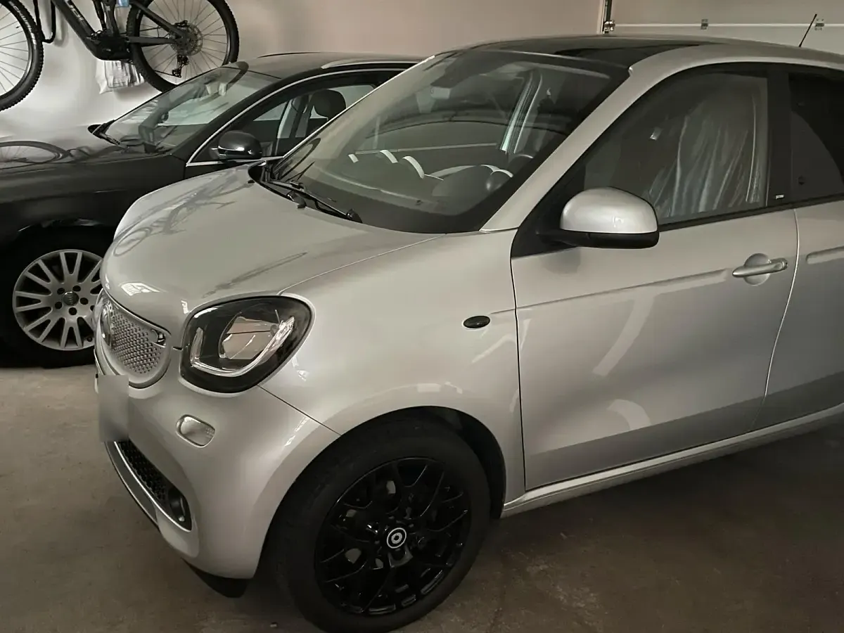 Gebraucht Smart ForFour 71 PS (52 kW) 2016 Silber Kleinwagen