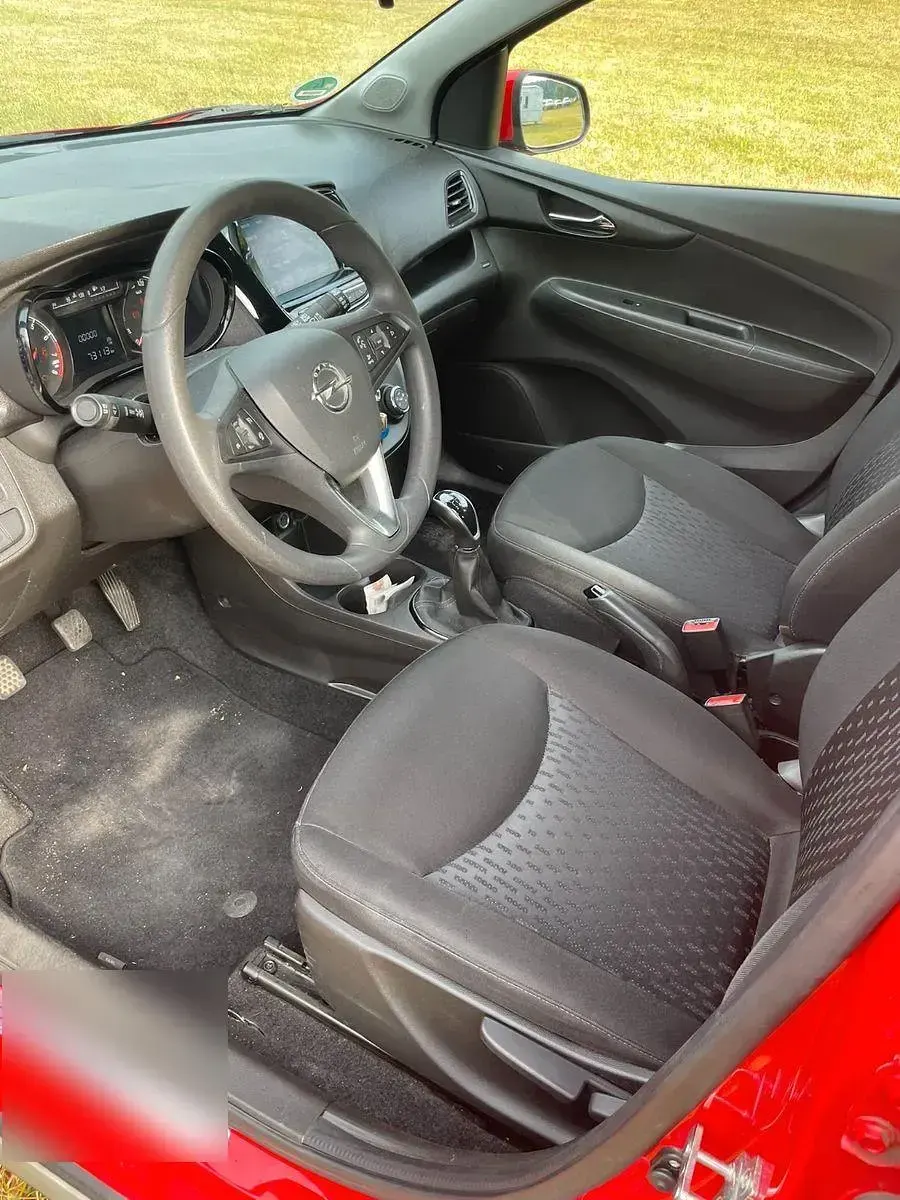 Gebraucht Opel Karl Rocks 73 PS (53 kW) 2021 Rot Kleinwagen