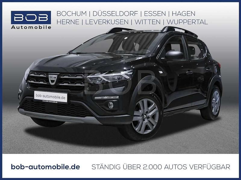Grau Gebraucht 2021 Dacia Sandero Stepway Limousine | 14.470 € (Fairer Preis) - Bild 1/3