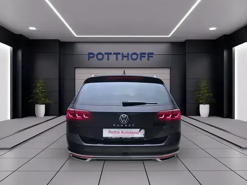 Gebraucht VW Passat Elegance 190 PS (139 kW) 2023 Schwarz Kombi