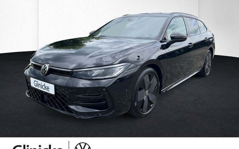 Schwarz Neu 2025 VW Passat R-line Kombi | 61.295 € - Bild 1/4
