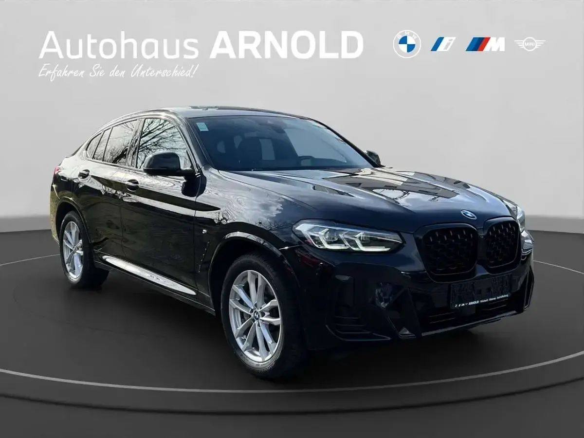 Gebraucht BMW X4 M Sport 245 PS (180 kW) 2023 M carbonschwarz SUV