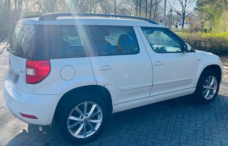 Gebraucht Skoda Yeti Active 110 PS (80 kW) 2017 Weiß SUV
