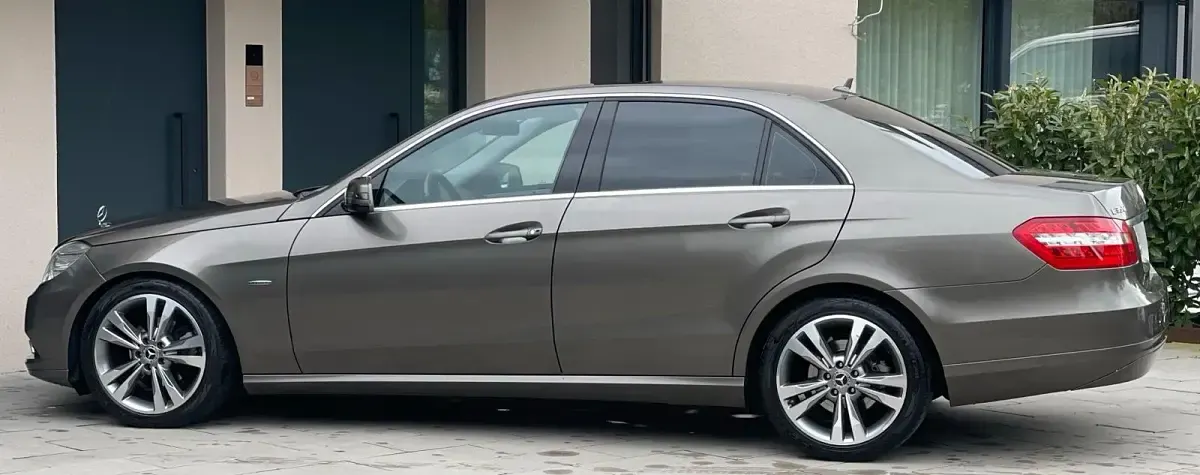 Gebraucht Mercedes E250 204 PS (150 kW) 2009 Limousine