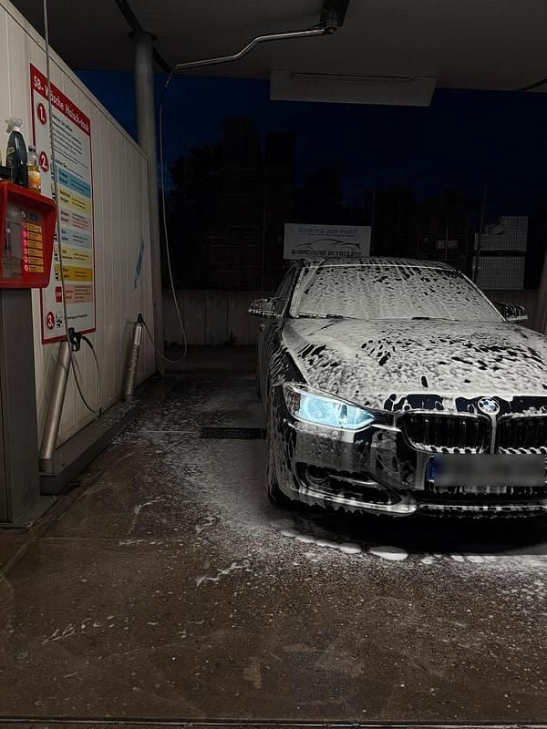 Gebraucht BMW 335 306 PS (225 kW) 2013 Blau Limousine