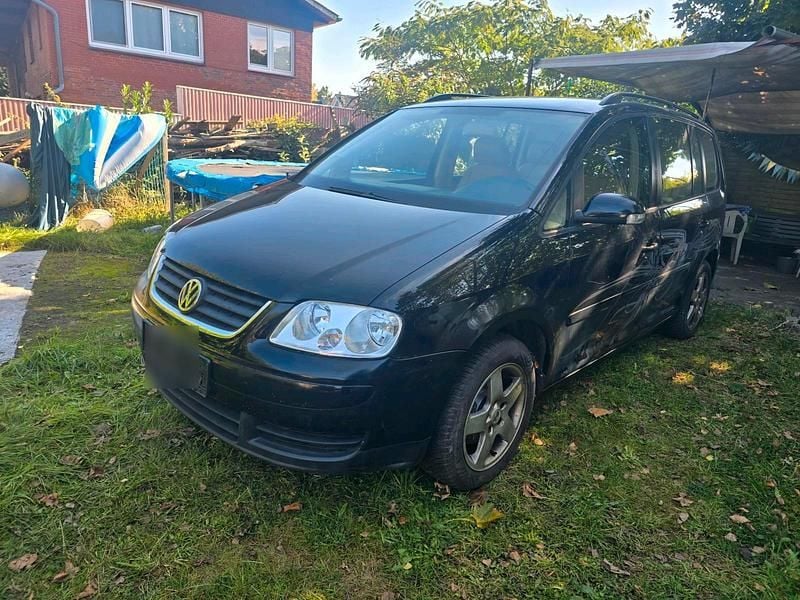 Schwarz Gebraucht 2004 VW Touran Van / Kleinbus | 1.000 € (Superpreis) - Bild 1/4