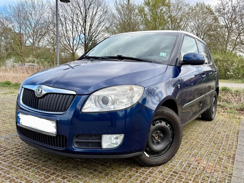 Blau Gebraucht 2008 Skoda Fabia Sport Limousine | 2.400 € (Fairer Preis) - Bild 1/4