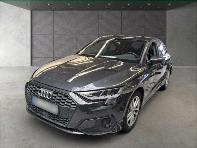 Używany Audi A3 Performance 204 KM (150 kW) 2022 Szary Sedan/Limuzyna