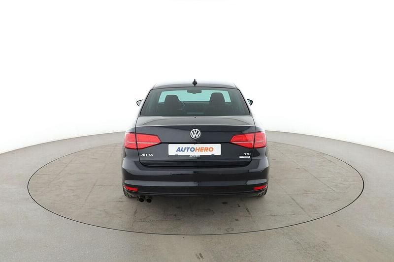 Gebraucht VW Jetta 110 PS (80 kW) 2016 Schwarz Limousine