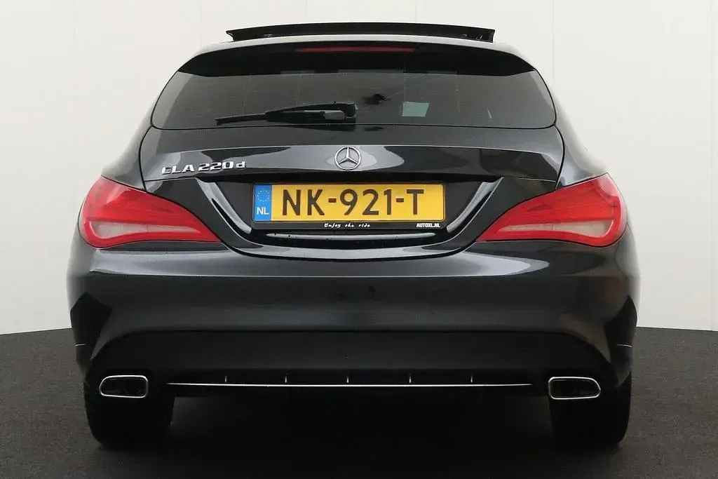 Gebraucht Mercedes CLA220 Shooting Brake AMG 177 PS (130 kW) 2016 Schwarz Kombi
