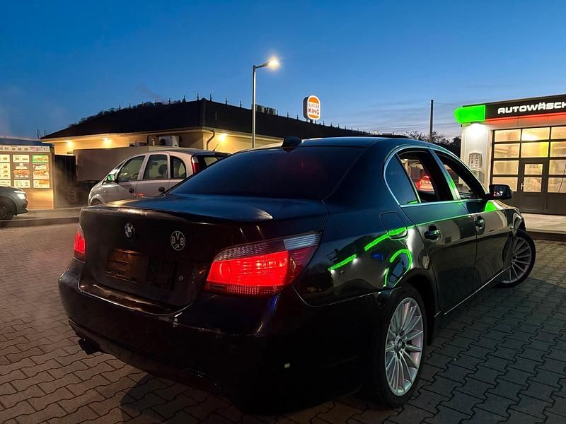 Gebraucht BMW 525 M Sport 194 PS (142 kW) 2005 Schwarz Limousine