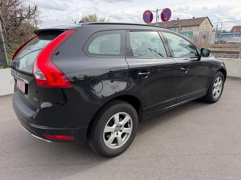 Gebraucht Volvo XC60 Kinetic 190 PS (139 kW) 2016 Schwarz SUV