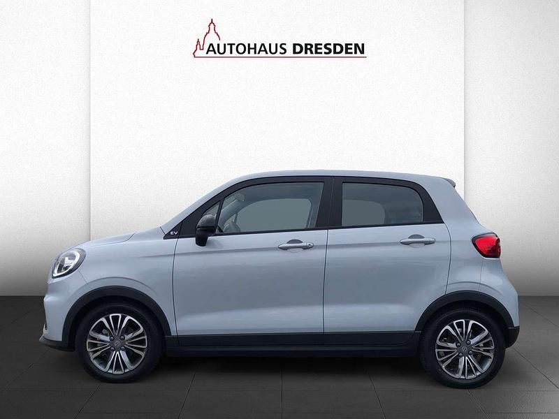 Usado Leapmotor T03 69 kW (95 CV) 2025 Plateado Utilitario