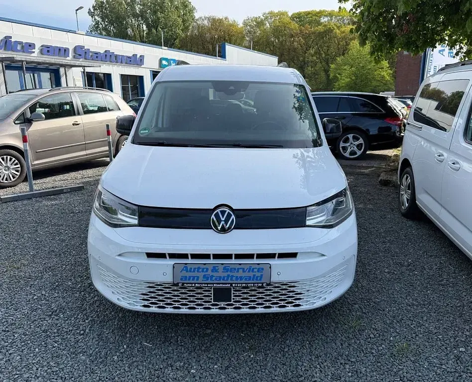 Gebraucht VW Caddy 122 PS (89 kW) 2022 Weiß Van / Kleinbus