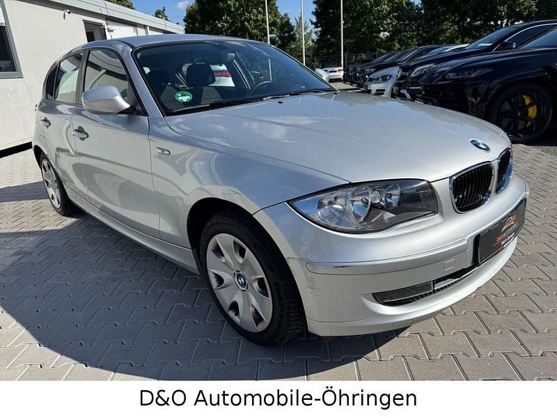 Silber Gebraucht 2010 BMW 116 Kleinwagen | 7.990 € (Teuer) - Bild 1/4