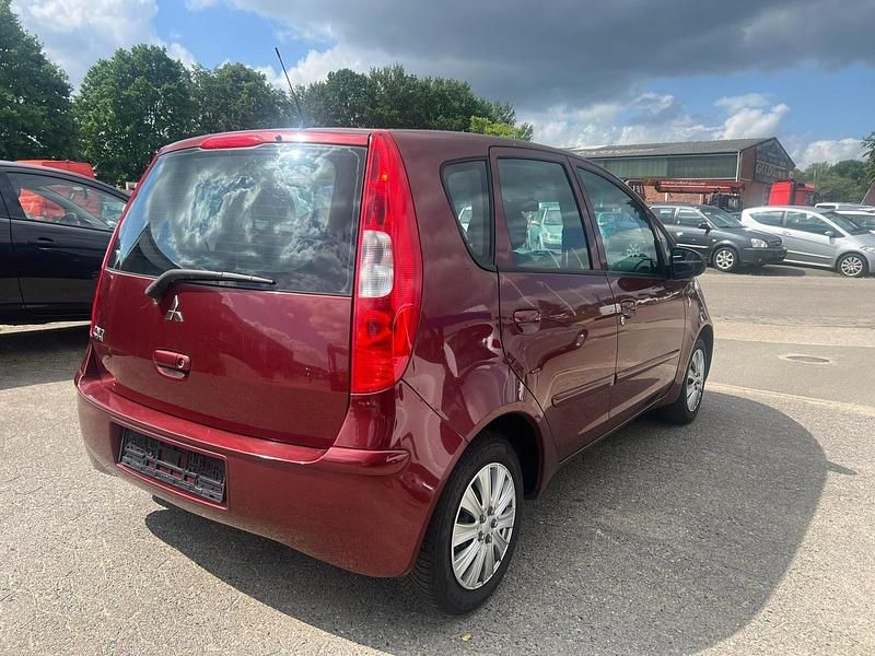 Gebraucht Mitsubishi Colt Invite 95 PS (69 kW) 2005 Rot Kleinwagen