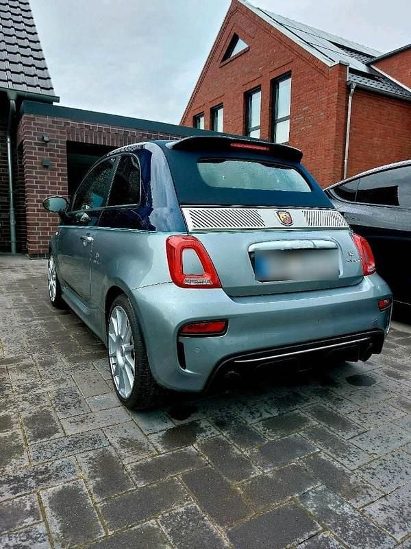 Second-hand Abarth 695C 180 CP (132 kW) 2018 Albastru Cabrio