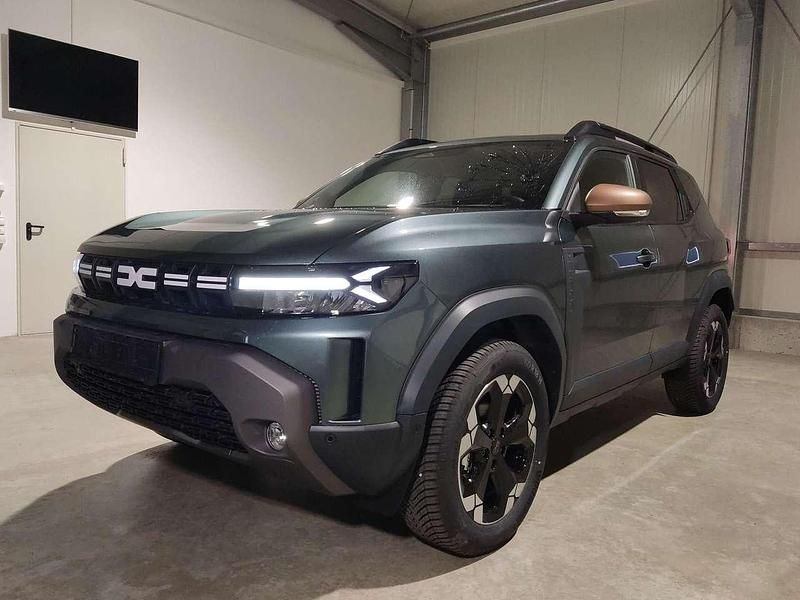 Cedar green Neu 2025 Dacia Duster Extreme SUV | 27.800 € (Fairer Preis) - Bild 1/4