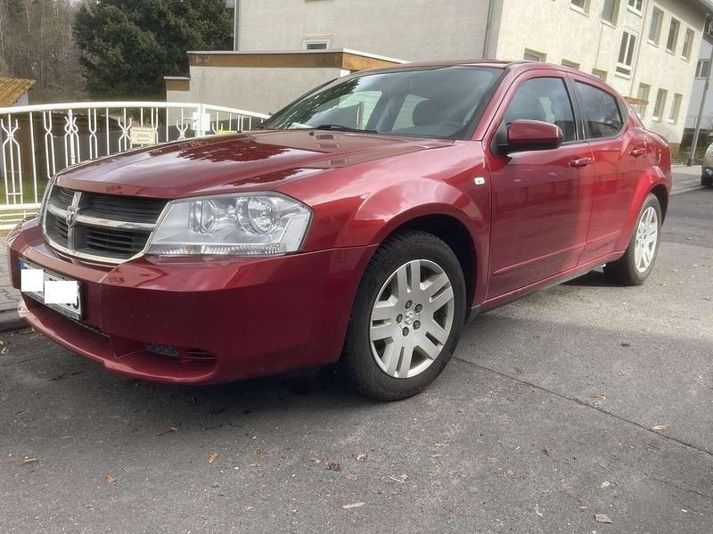 Gebraucht Dodge Avenger SE 156 PS (114 kW) 2008 Rot Limousine