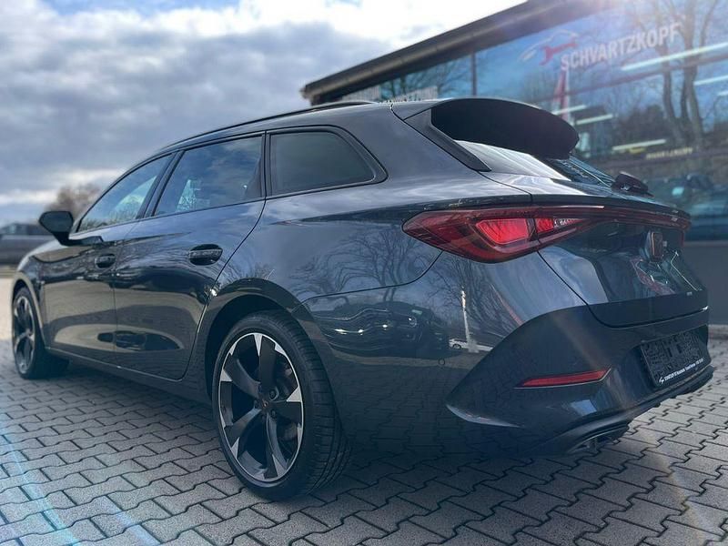 Gebraucht Cupra Leon 150 PS (110 kW) 2023 Grau Limousine