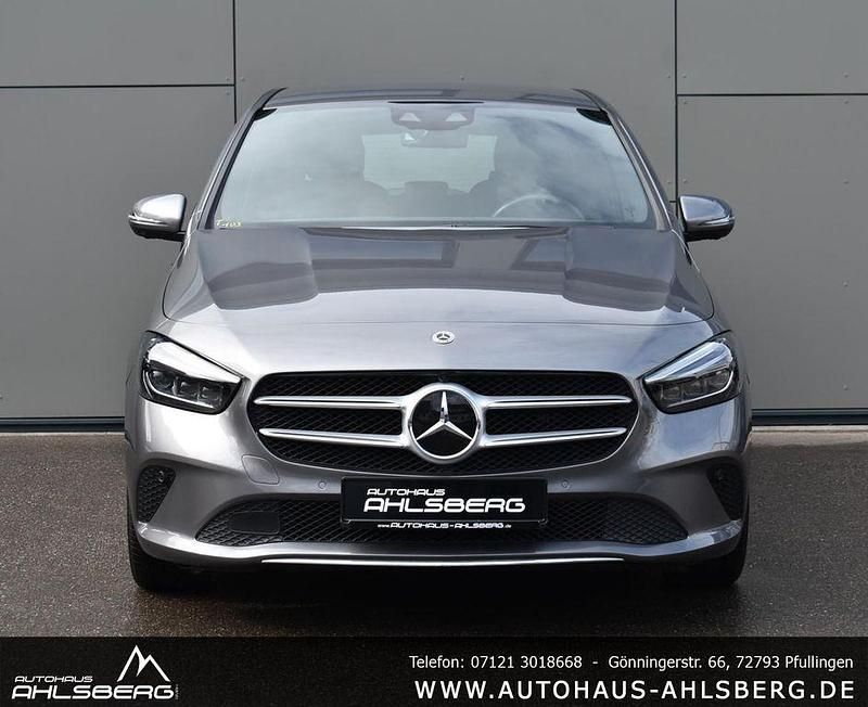 Gebraucht Mercedes B250 Style 218 PS (160 kW) 2021 Grau Van / Kleinbus