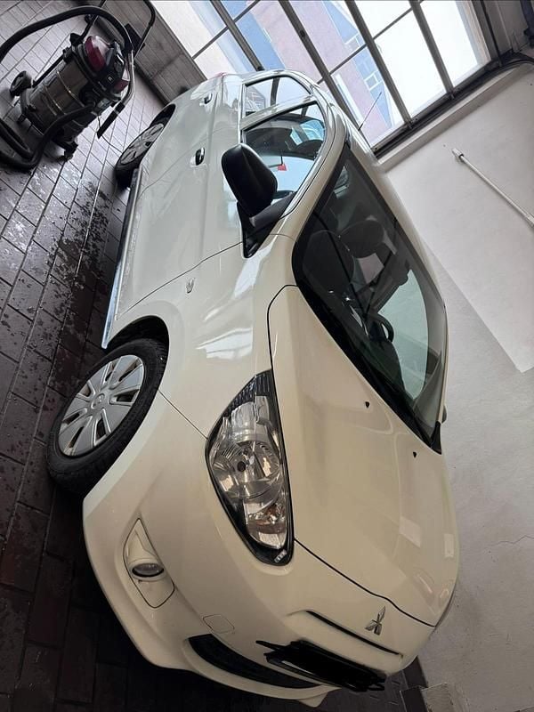 Gebraucht Mitsubishi Space Star 2014 Weiß Van / Kleinbus