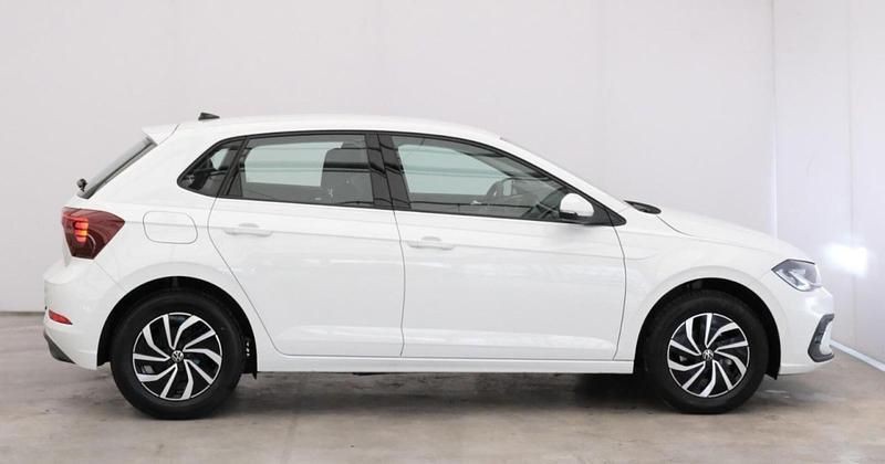 Gebraucht VW Polo Life 95 PS (69 kW) 2022 Weiß Kleinwagen