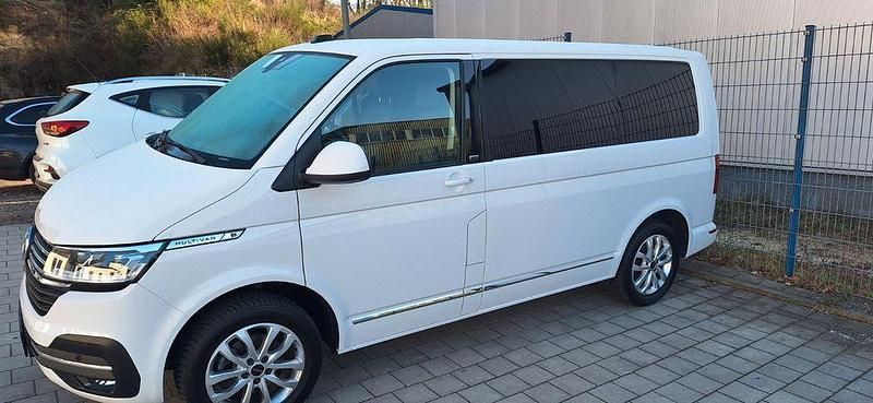 Weiß Gebraucht 2022 VW T6.1 Van | 46.900 € (Etwas zu teuer) - Bild 1/4
