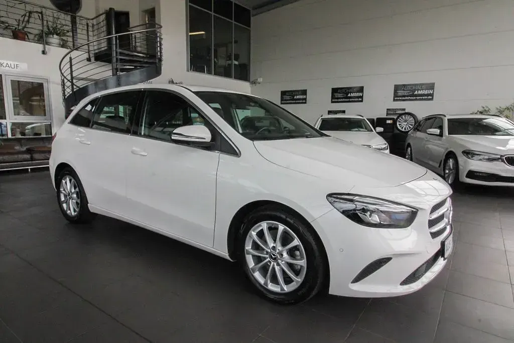 Gebraucht Mercedes B220 Progressive 190 PS (139 kW) 2020 Weiß Kleinwagen